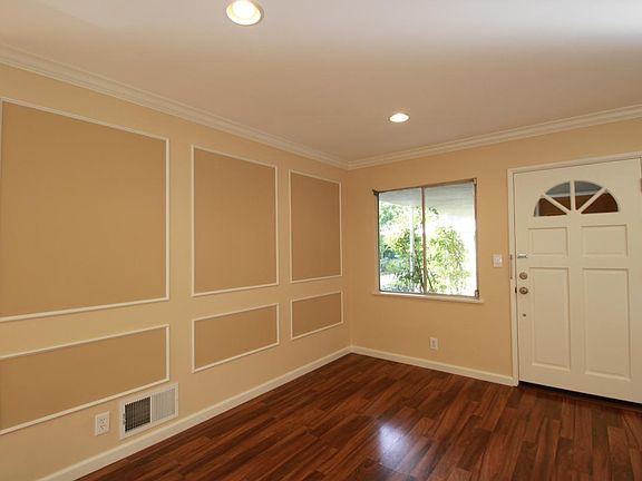 2nd image of 360 Cliff Dr #1