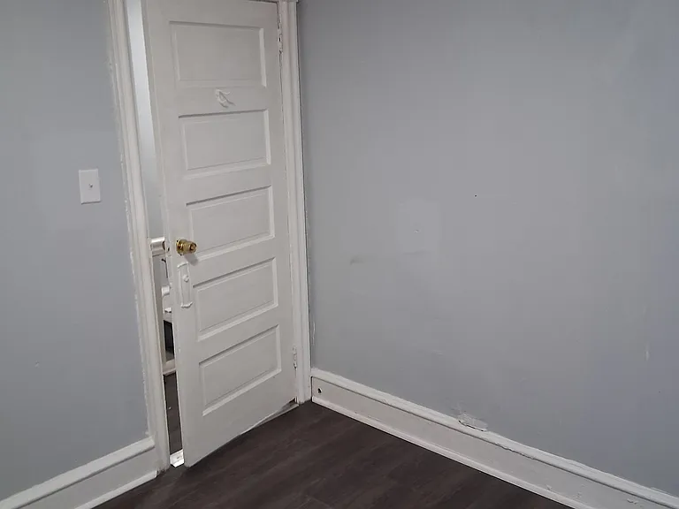 109 W 29th St #2 — Photo 14
