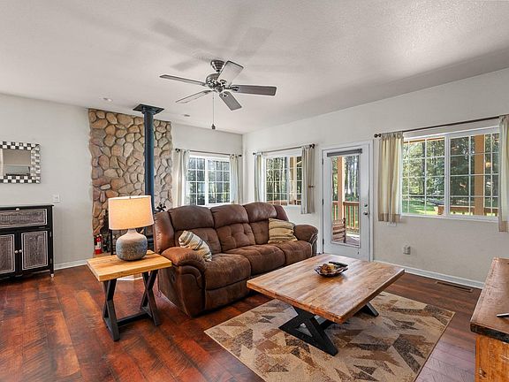 5th image of 1271 Hoiland Road