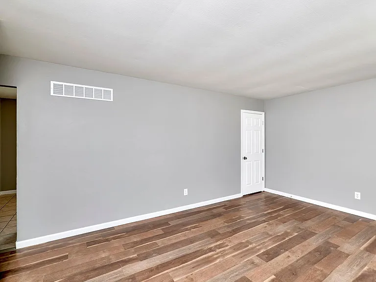 3049 Orton St — Photo 8