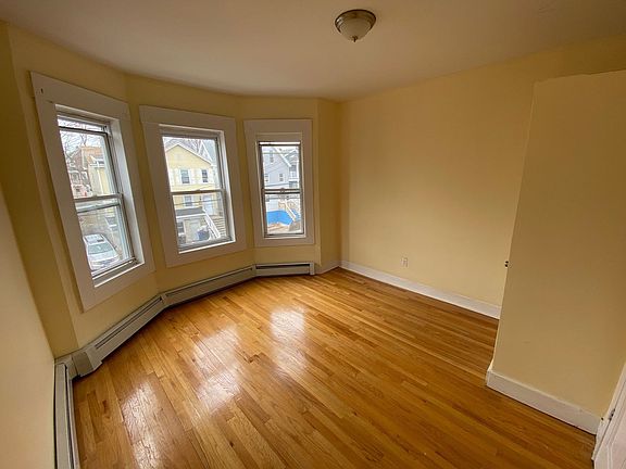 2nd image of 373-375 Blatchley Ave #2B