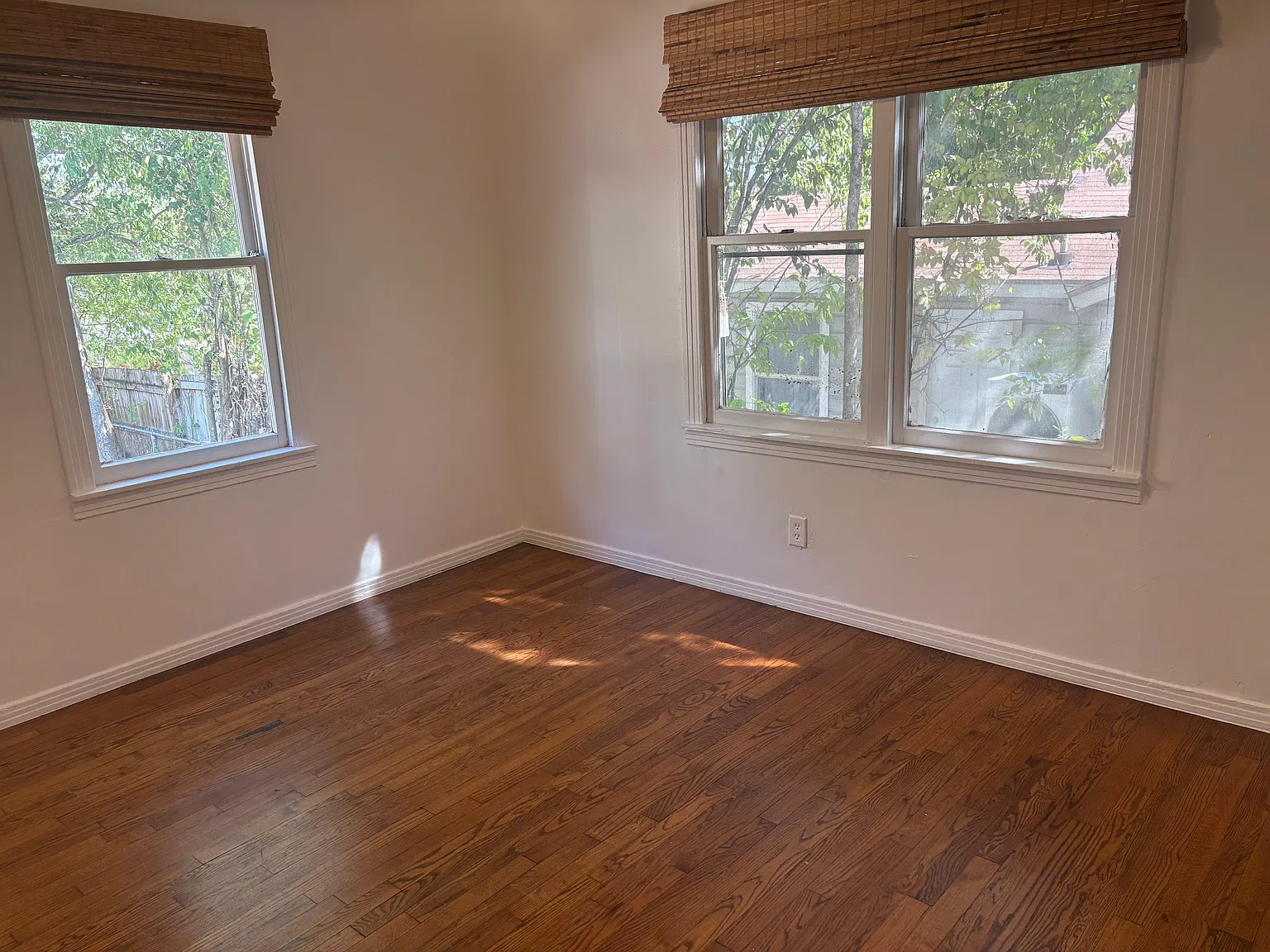 2 bed, 832 sqft, $2,100 — Photo 4