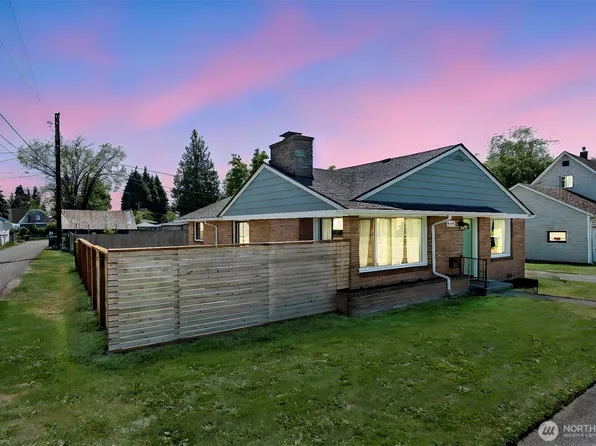 1116 W 1st Street, Centralia, WA 98531
