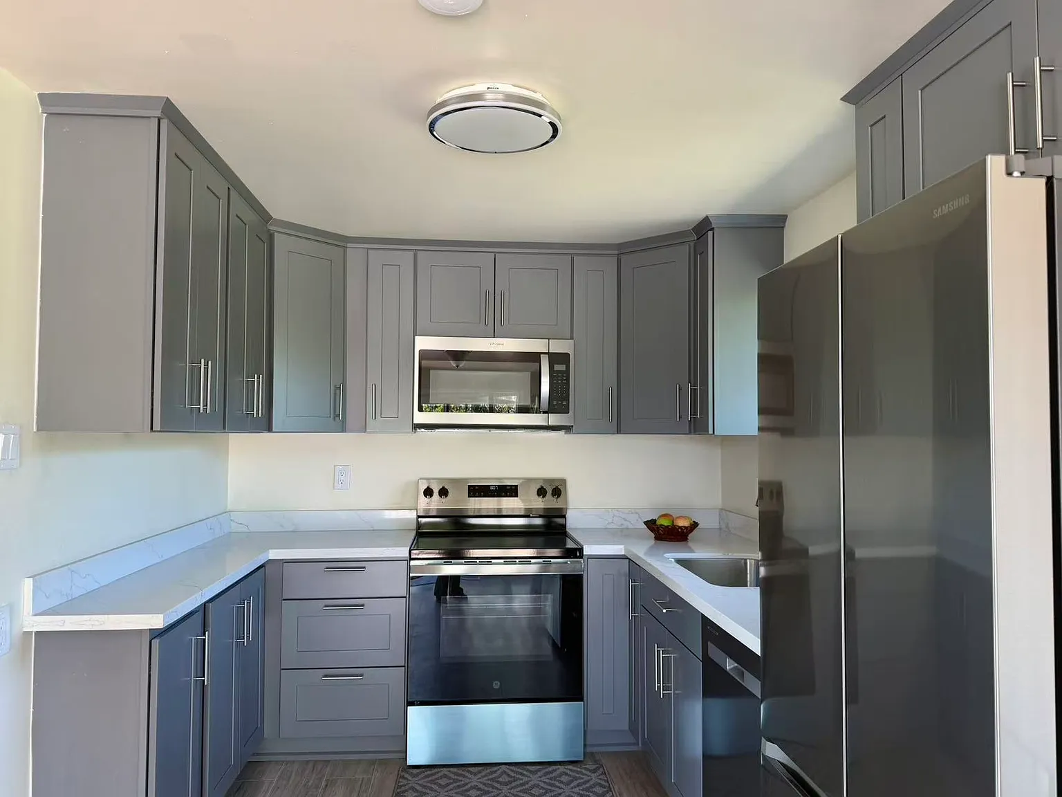4 bed, 2020 sqft, $3,000 — Photo 4
