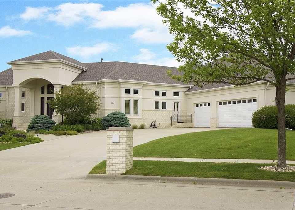 1st image of 324 W Laquinta Cir