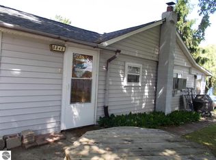 8848 Burnside Ave, Hale, MI 48739