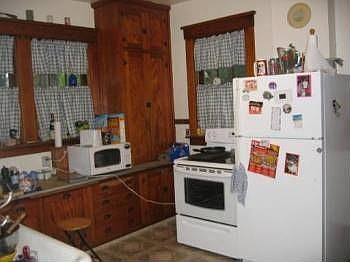 5th image of 119 W Washington St