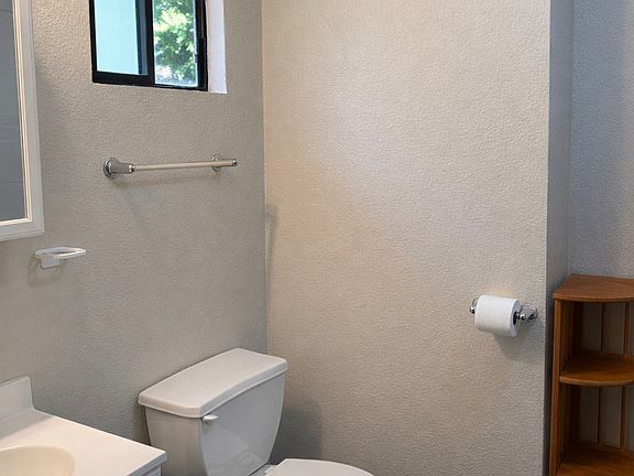 2nd image of 426 Capitola Rd #2