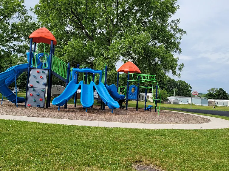 Village Green (IN) — Photo 53