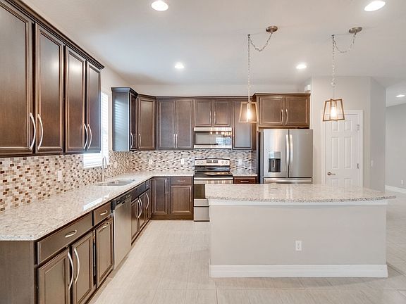 4th image of 2751 Mead Ave
