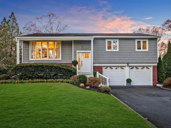 29 Stuyvesant Lane, Smithtown, NY 11787