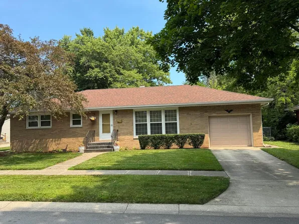 16 W Cleveland Ave, Hobart, IN 46342