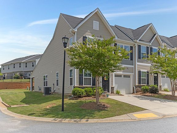 2nd image of 406 Aldworth Ln