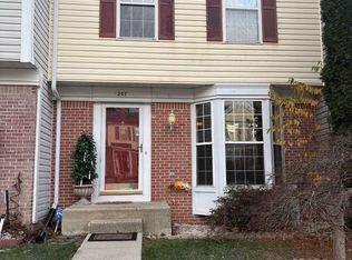 207 Edge Creek Ln, Odenton, MD 21113