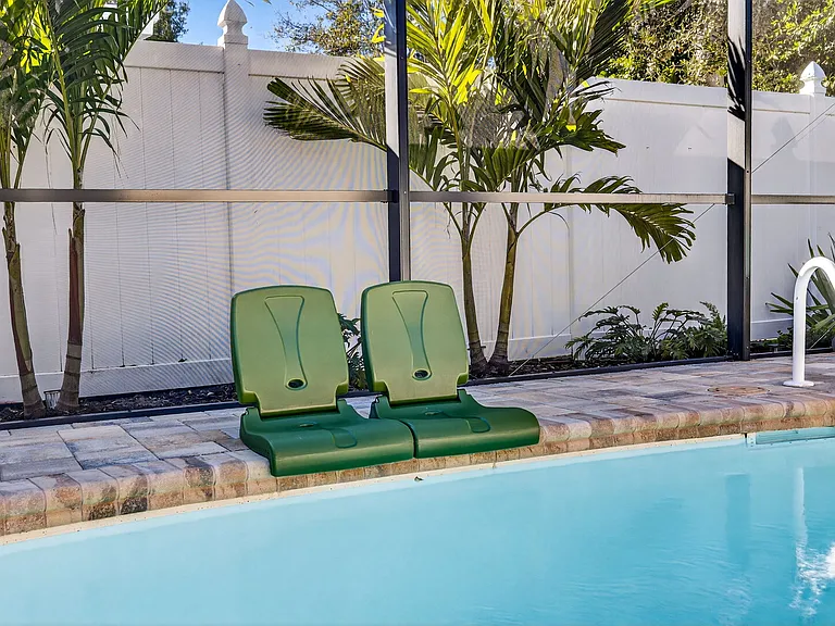 Gladys Cir — Photo 24