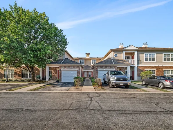 116 Clubhouse Ln Unit 116, Oswego, IL 60543