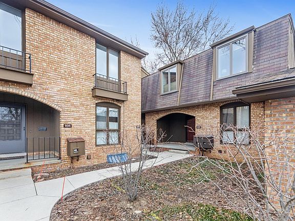 2nd image of 937 Greenhills Dr