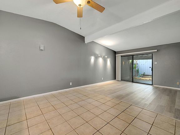 5th image of 8419 Greenbrier Dr