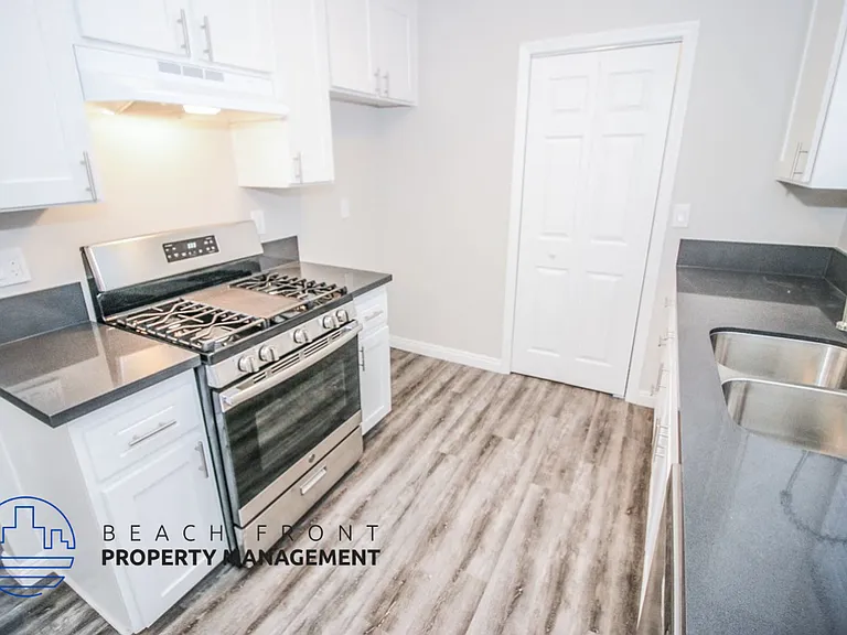 7892 Holt Ave. — Photo 6