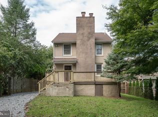 110 Pine St, Newtown Square, PA 19073