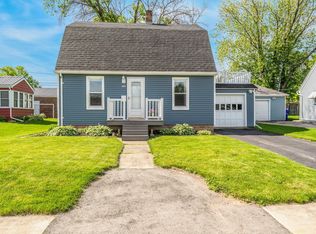 409 W 9th St, Kaukauna, WI 54130