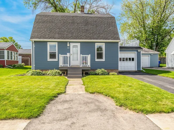 409 W 9th St, Kaukauna, WI 54130