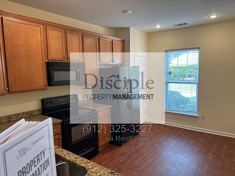 169 Regency Cir — Photo 5