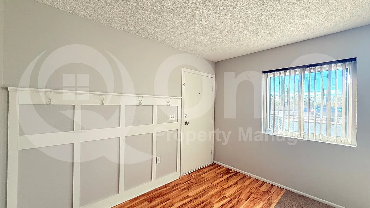 Building Photo - 3102 E Cicero St #101