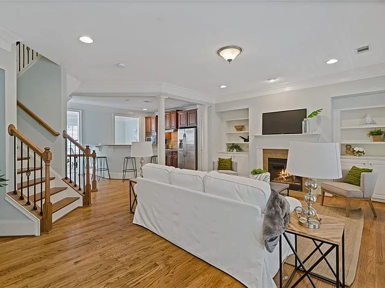 2763 Durham Dr NE — Photo 29