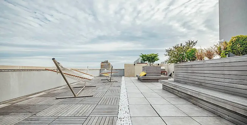 Rented by Artur Gutman, LREB | media 48