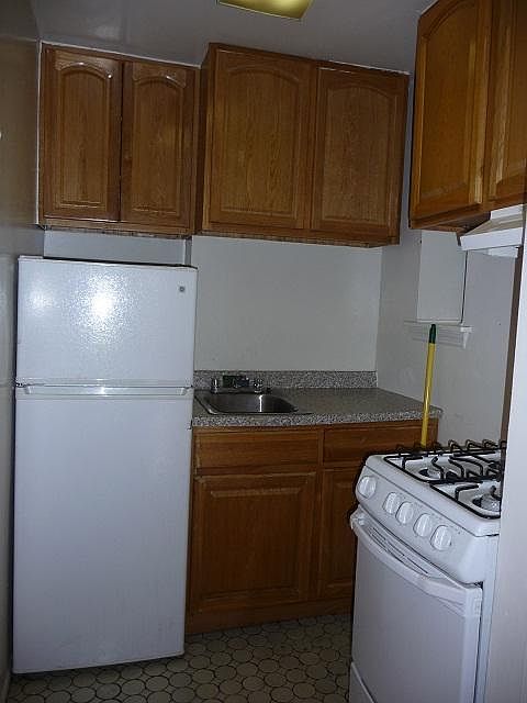 2nd image of 329 E 92nd St APT 2C