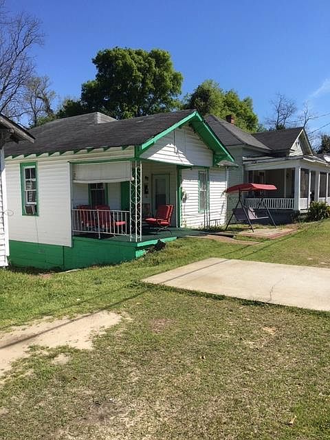 2nd image of 1017 32nd St