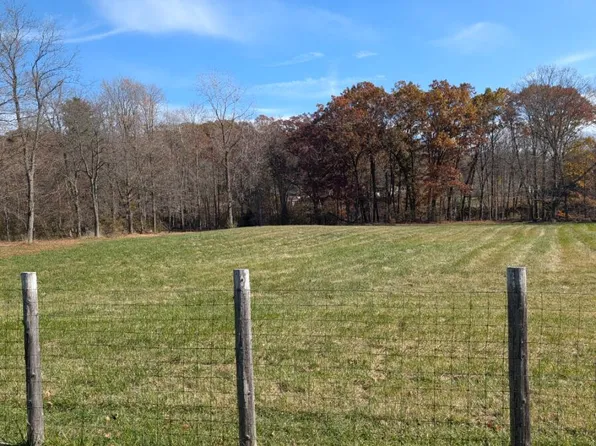 7681 Cannonsburg Rd NE, Rockford, MI 49341