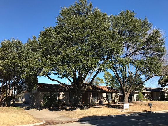 2nd image of 3171 Golfing Green Dr