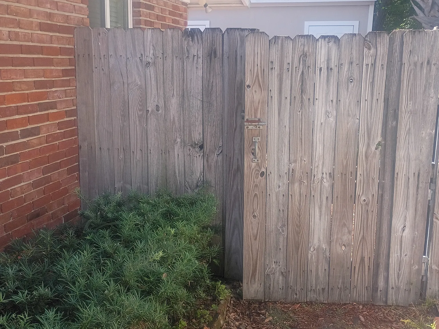 3 bed, 1100 sqft, $1,275 — Photo 4