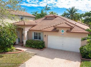 18428 NW 9th Ct, Pembroke Pines, FL 33029