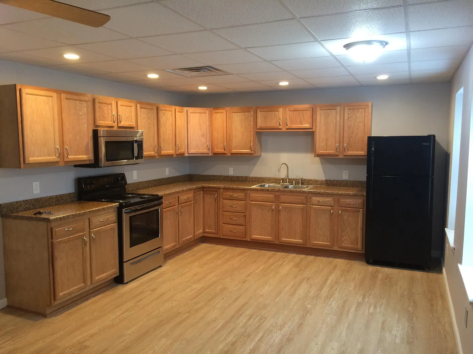 802 B St — Photo 3