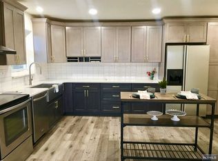 1526 13th St, Fort Lee, NJ 07024