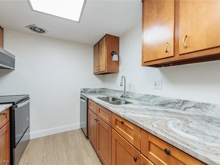 7020 Carriage Hill Dr #202 — Photo 14