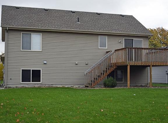2nd image of 1300 Birch Ct