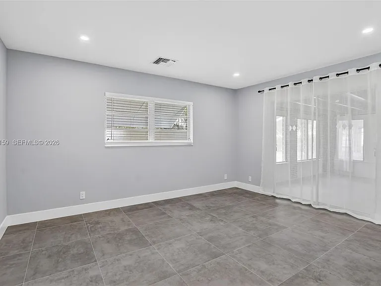 1320 SE 10th St — Photo 21