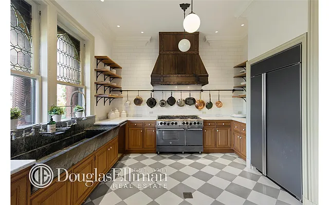 Sold by Douglas Elliman | media 6