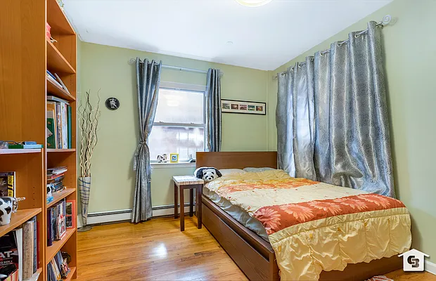 Sold by Coldwell Banker Reliable Real Estate | media 7