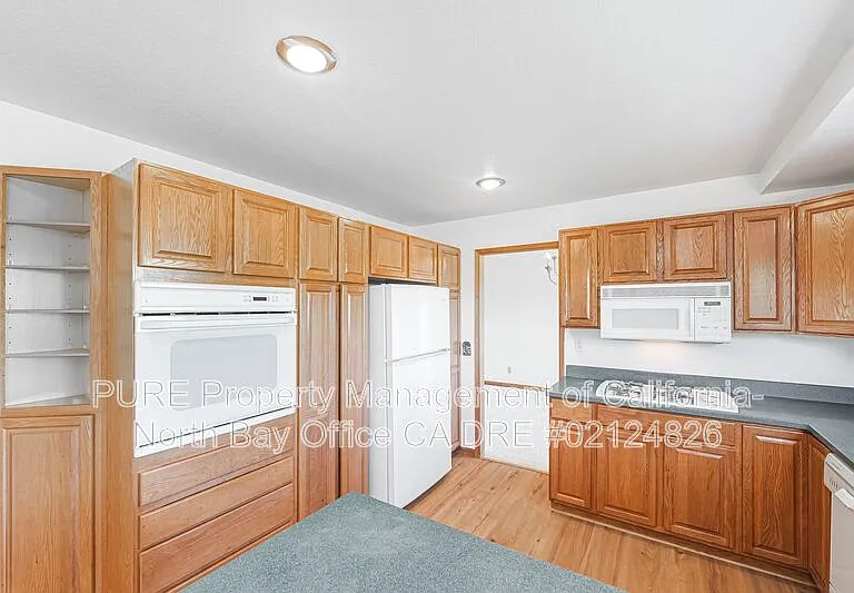 4987 Fern Pl — Photo 8