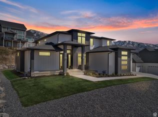 94 S 950 E, Hyde Park, UT 84318