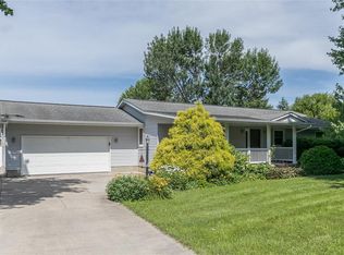 3708 Julie Ln, Cedar Rapids, IA 52404