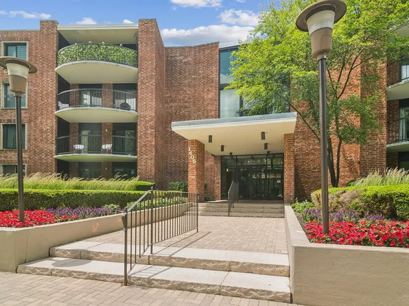 1405 E Central Rd Unit 218C, Arlington Heights, IL 60005