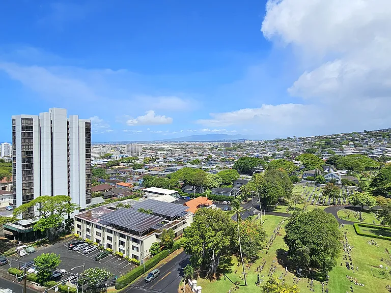 2101 Nuuanu Ave #I1204 — Photo 37