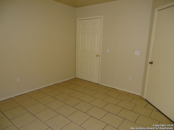 4th image of 5907 Glacier Sun Dr