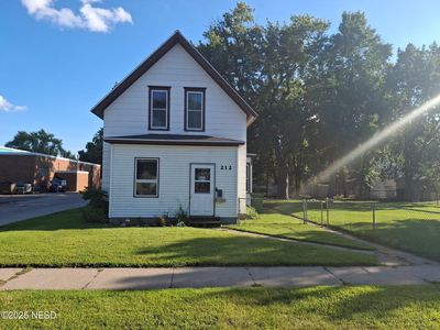 212 1st Ave SE, Watertown, SD, 57201
